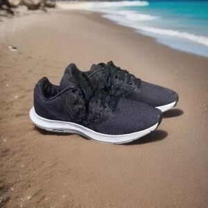Nike Run Swift 909006-009 Women's Black Running Shoes Size 8M